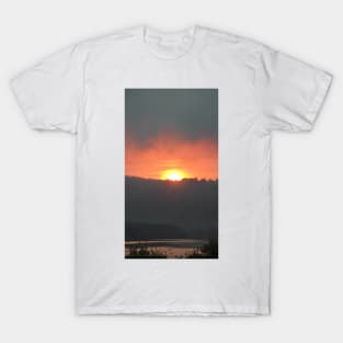 golden columbia river sunrise 2 T-Shirt